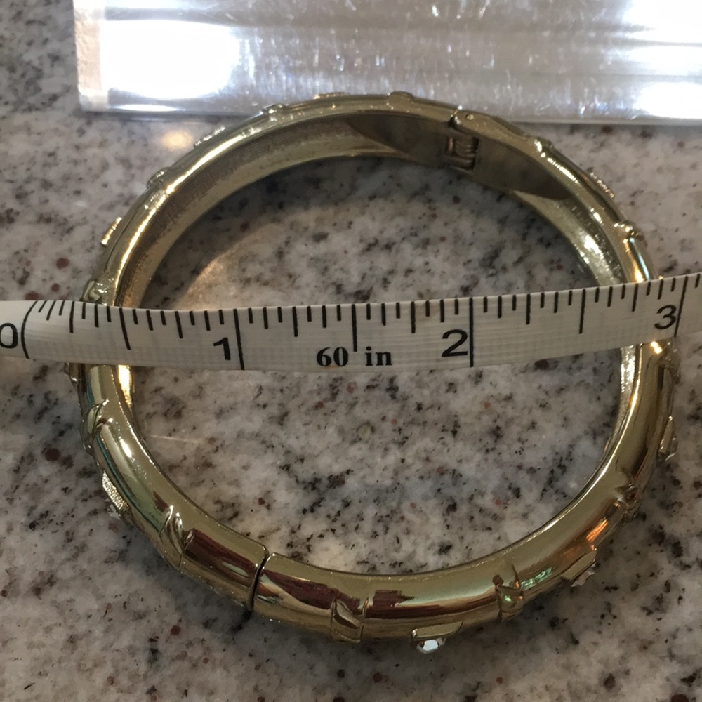 Open hinge bangle - Picture 5 of 5